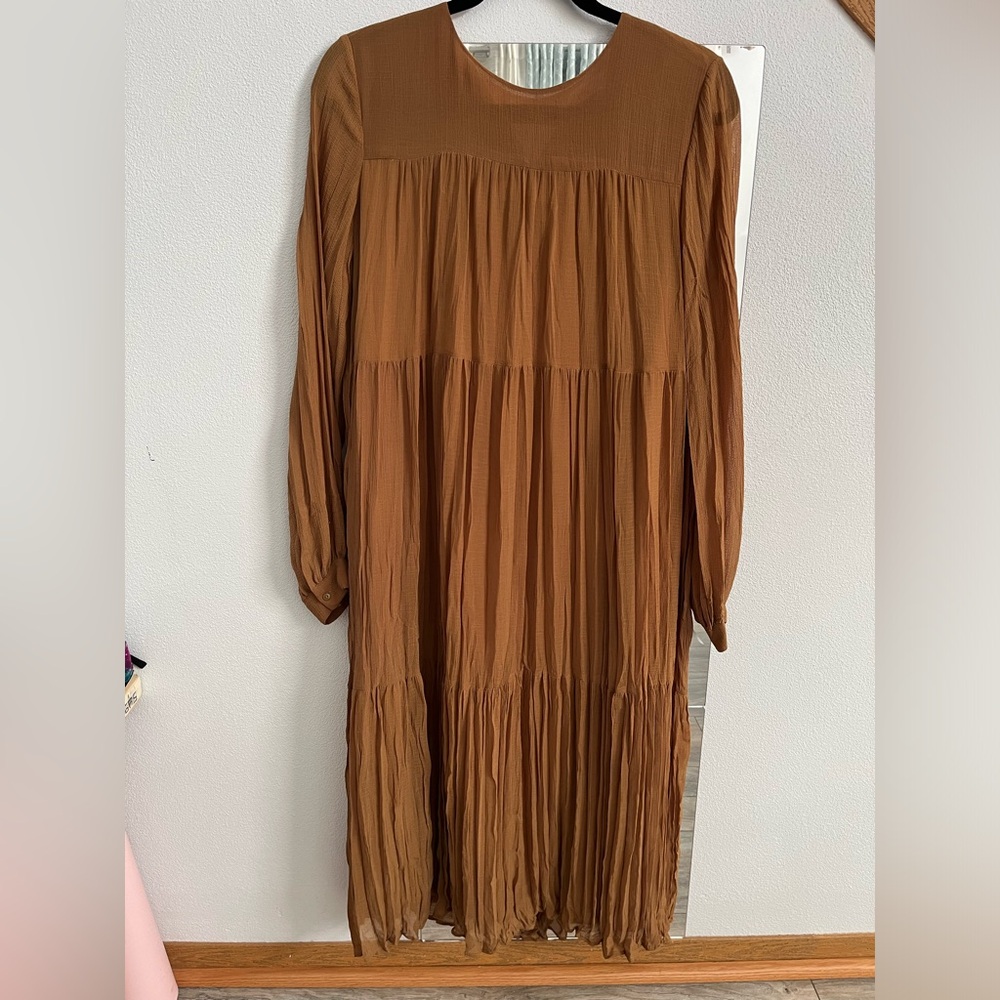 MNG Pleated Chiffon midi dress - Picture 2 of 5